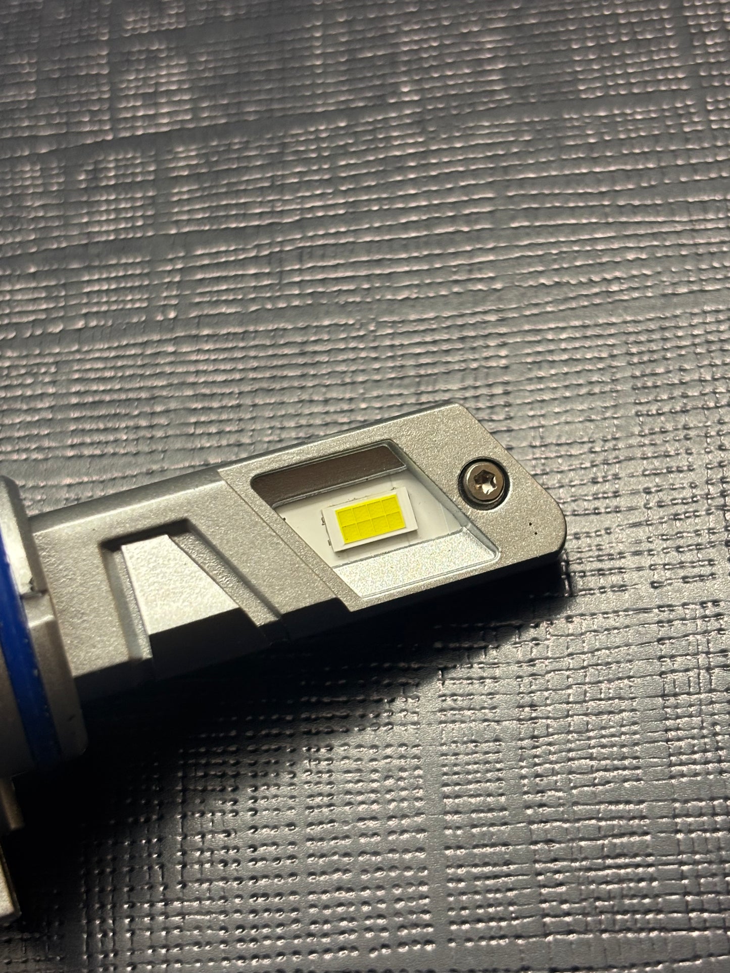 LED HIR2 headlight bulb, 2pcs